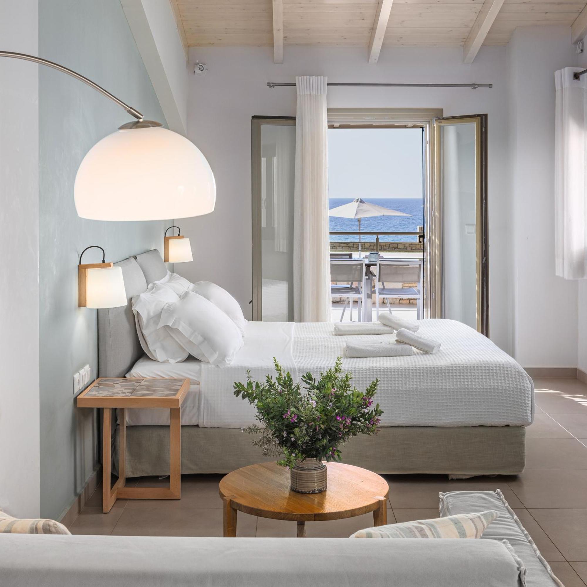 Callisto Seaside Homes & Suites ماراثوبوليس المظهر الخارجي الصورة