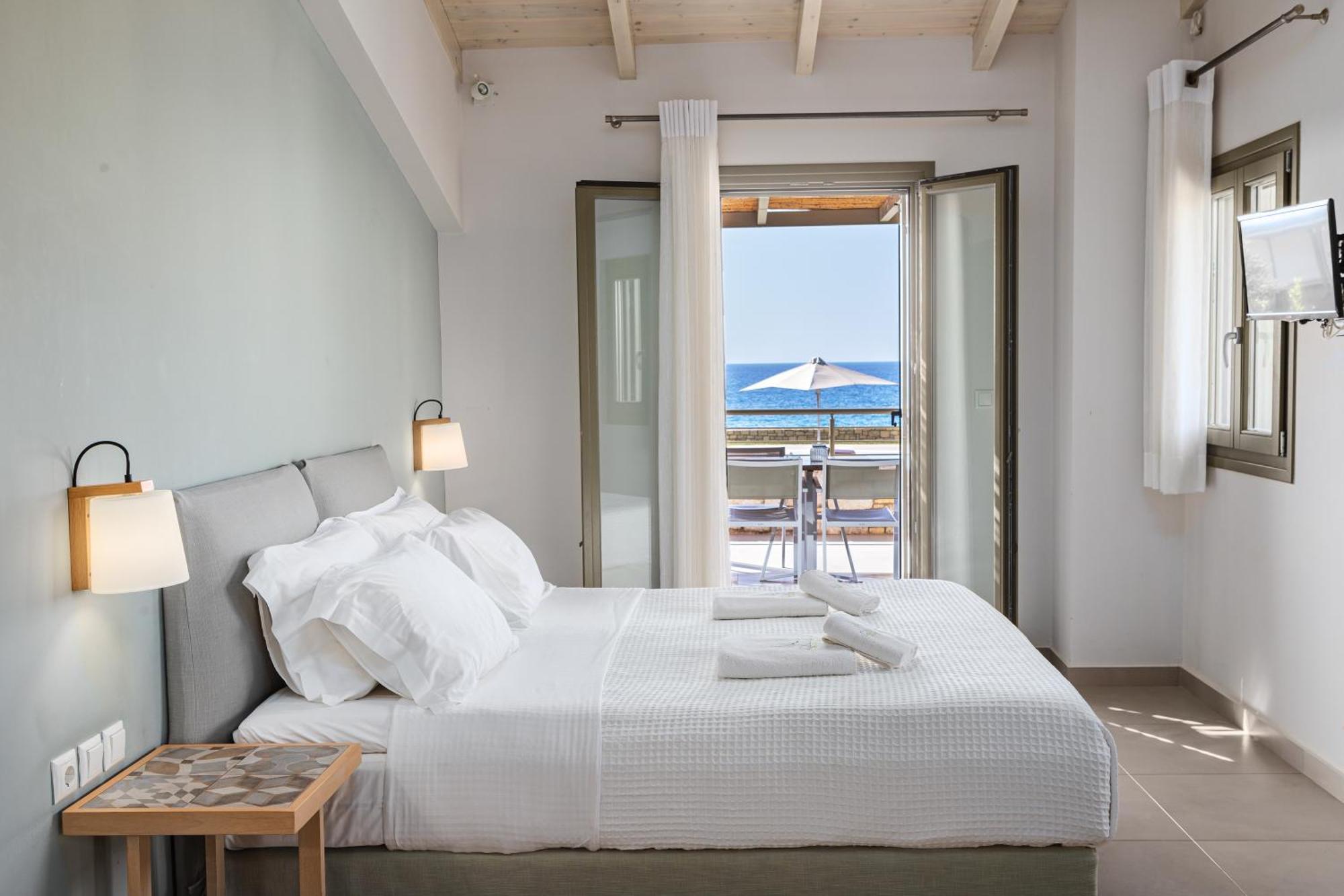 Callisto Seaside Homes & Suites ماراثوبوليس المظهر الخارجي الصورة